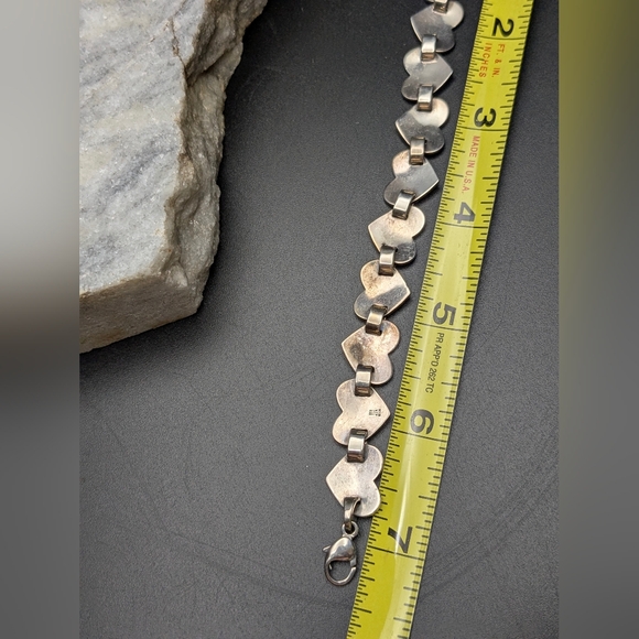 James Avery Silver Hammered Heart Bracelet 7.25" *Retired Piece - Picture 4 of 8
